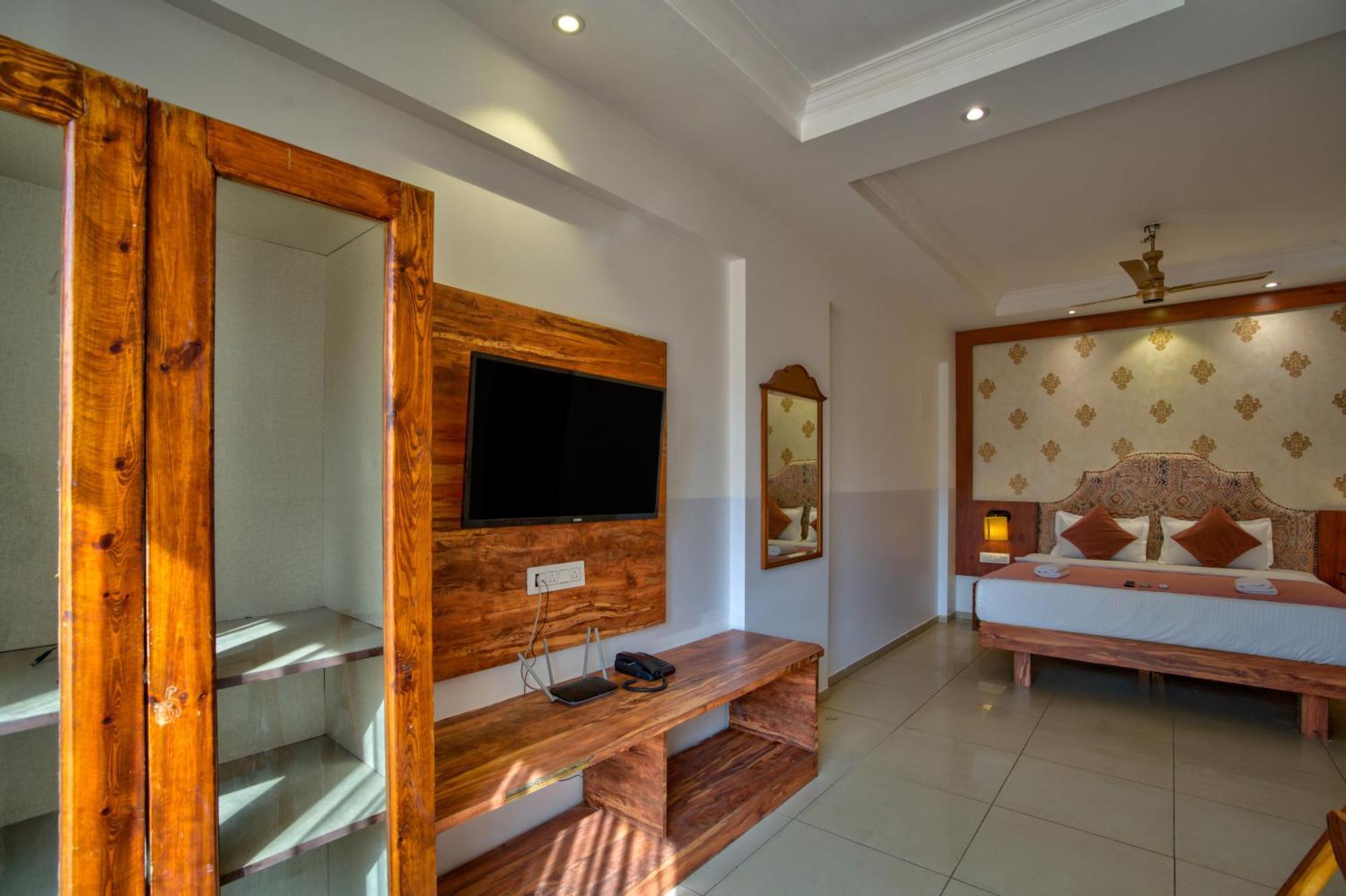 Hotel Sea Sapphire ,كالانغيُت المظهر الخارجي الصورة